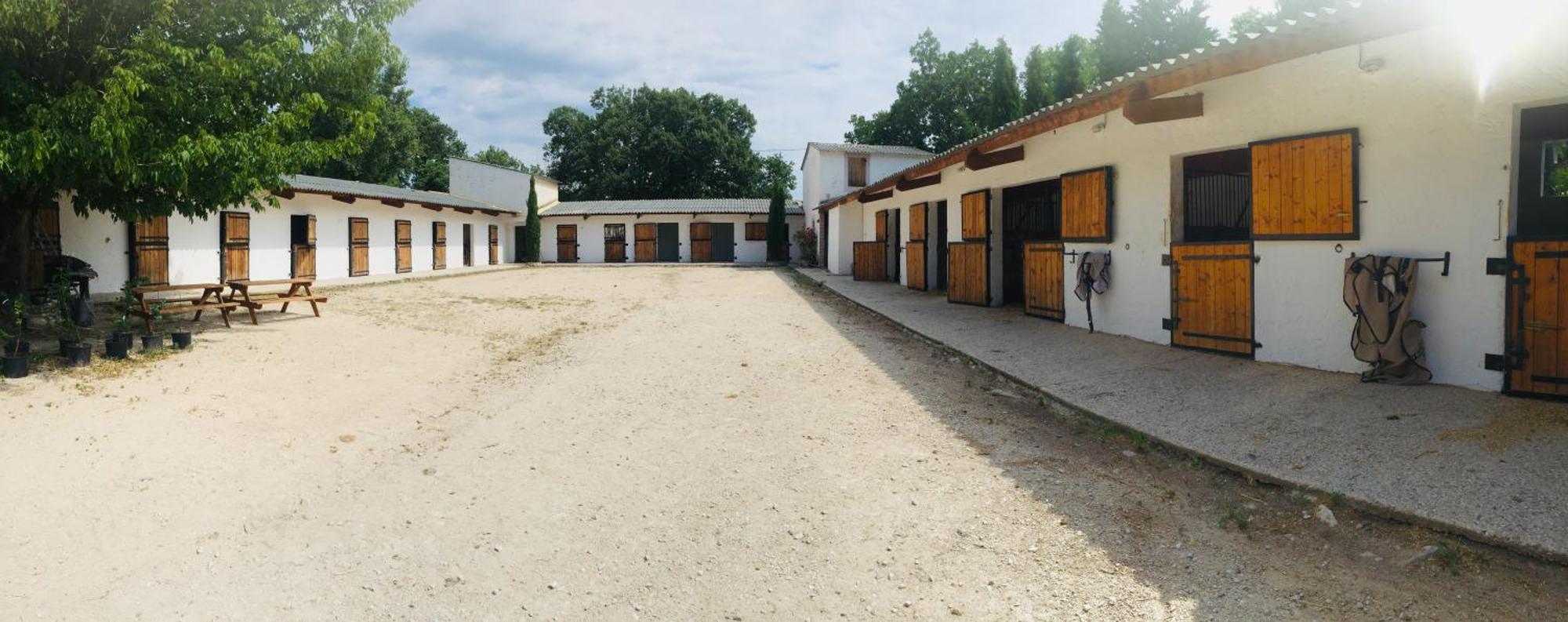 Appartement A La Campagne Л'Иль-сюр-ла-Сорг Экстерьер фото