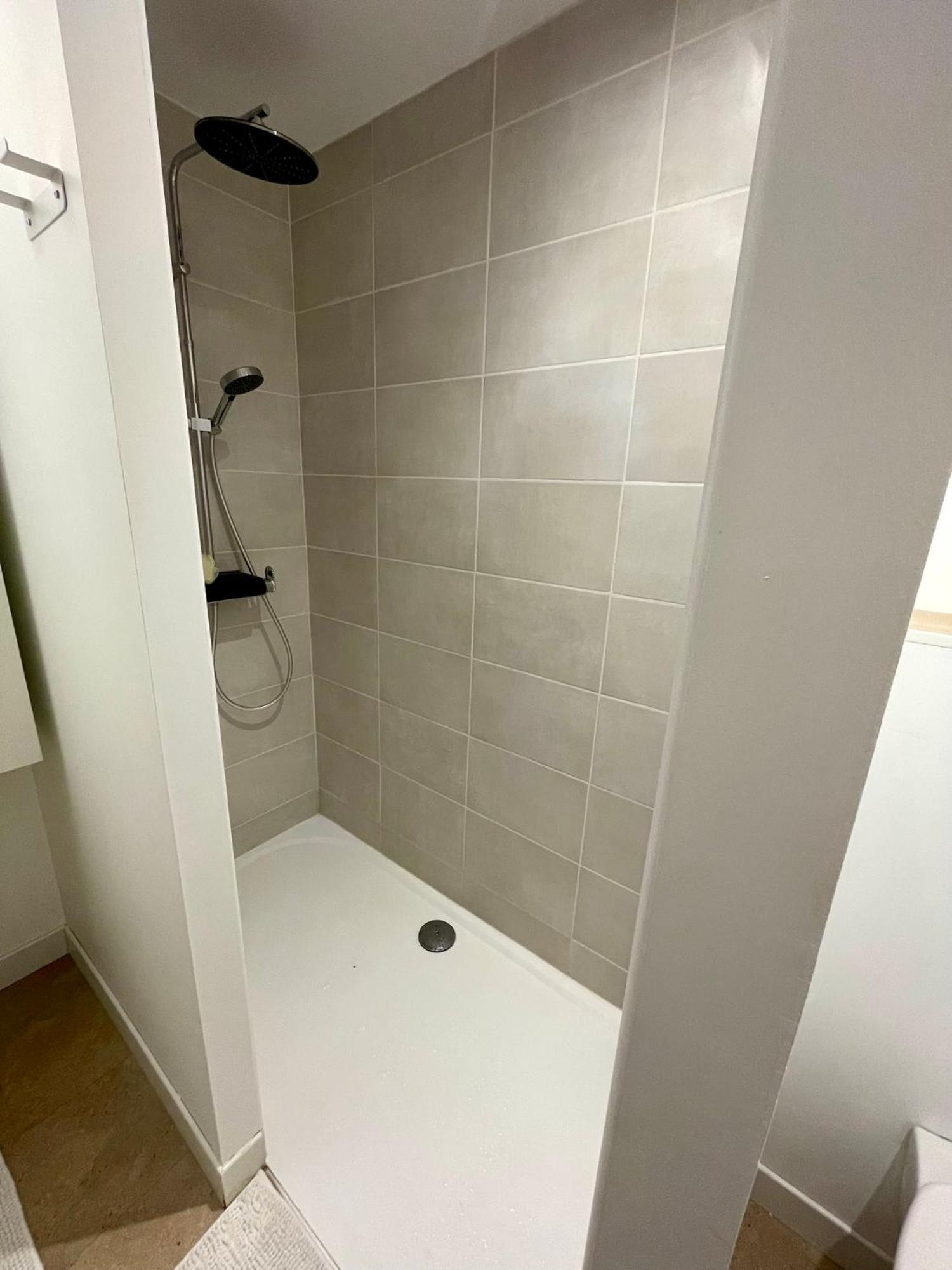 Appartement A La Campagne Л'Иль-сюр-ла-Сорг Экстерьер фото