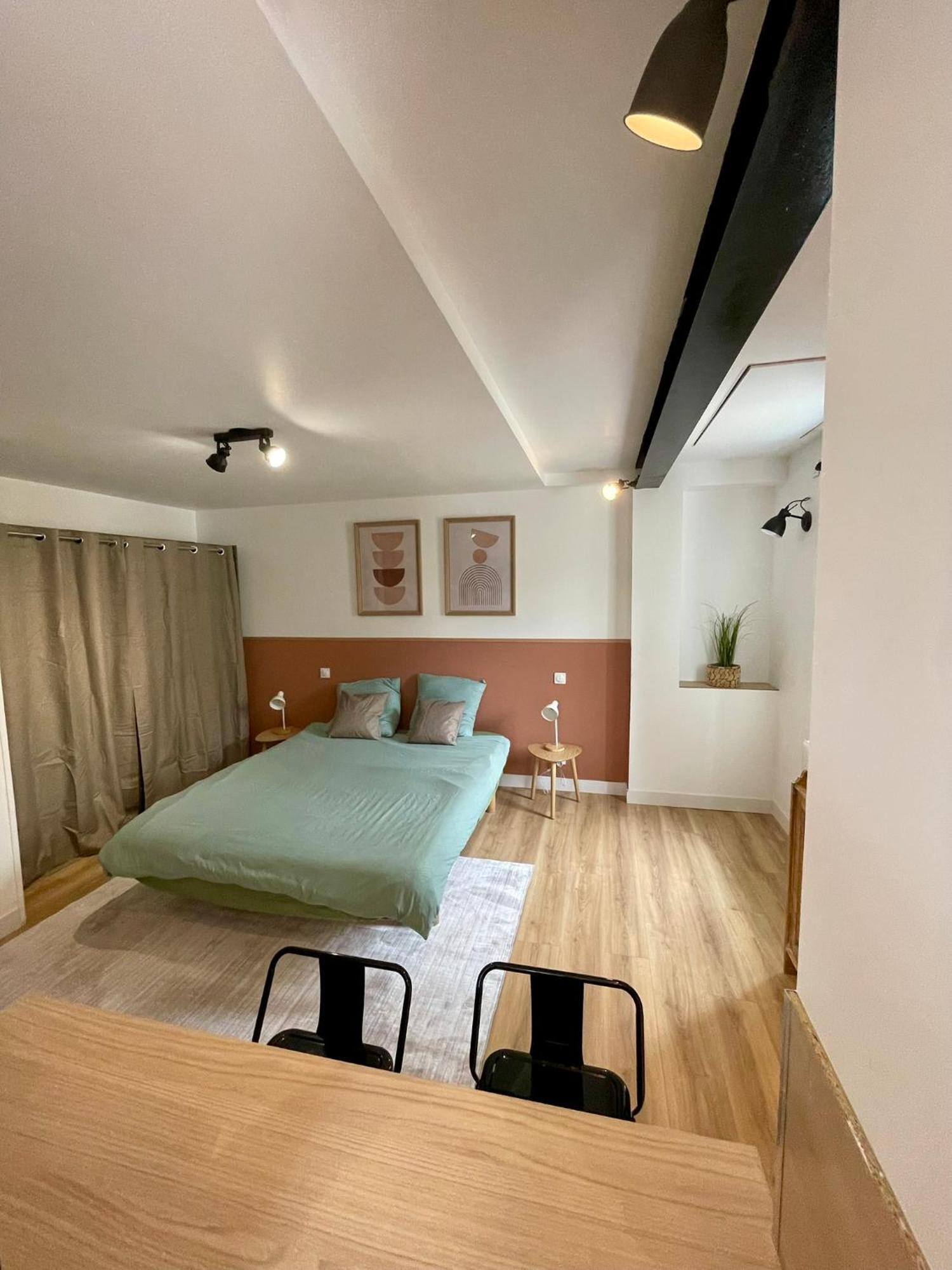 Appartement A La Campagne Л'Иль-сюр-ла-Сорг Экстерьер фото